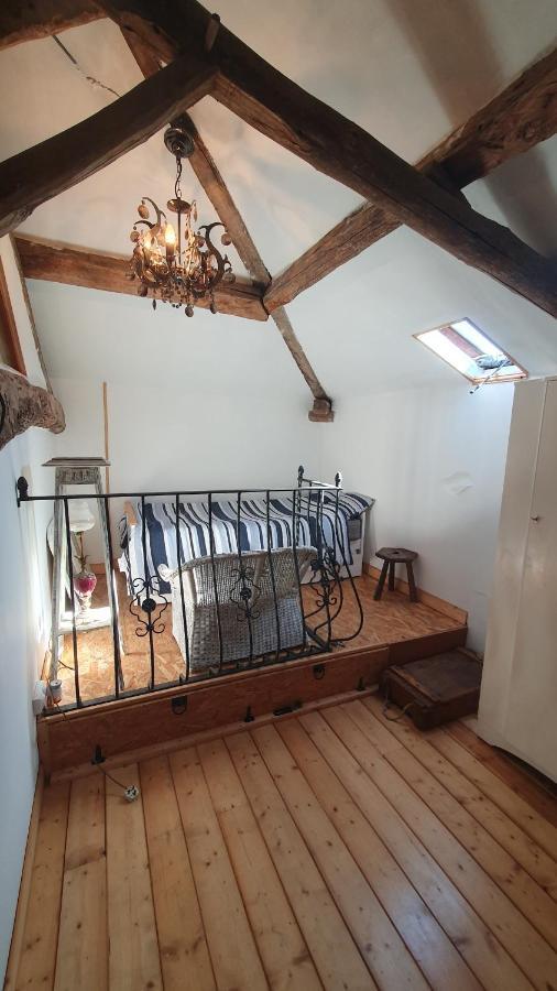 La Peau Bed & Breakfast Maire-l'Evescault Bagian luar foto